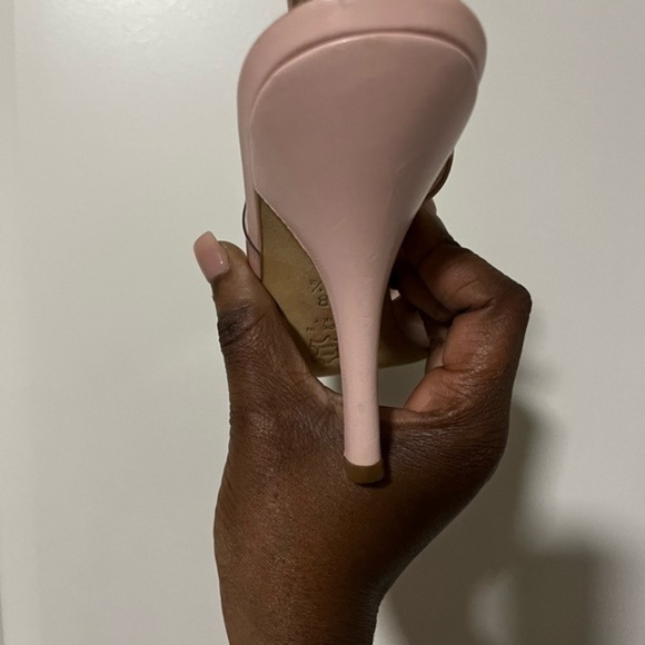 BCbG Maxazria light pink heel sandals leather upper - Picture 6 of 9